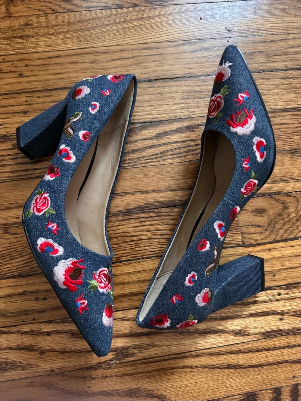 Embroidered Denim Pointed-Toe Pumps in Blue with Red Floral Detail